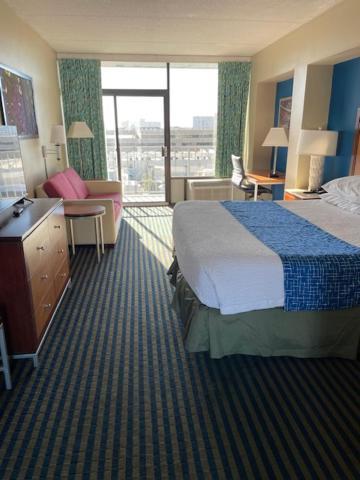 Days Inn By Wyndham Virginia Beach At The Beach Extérieur photo