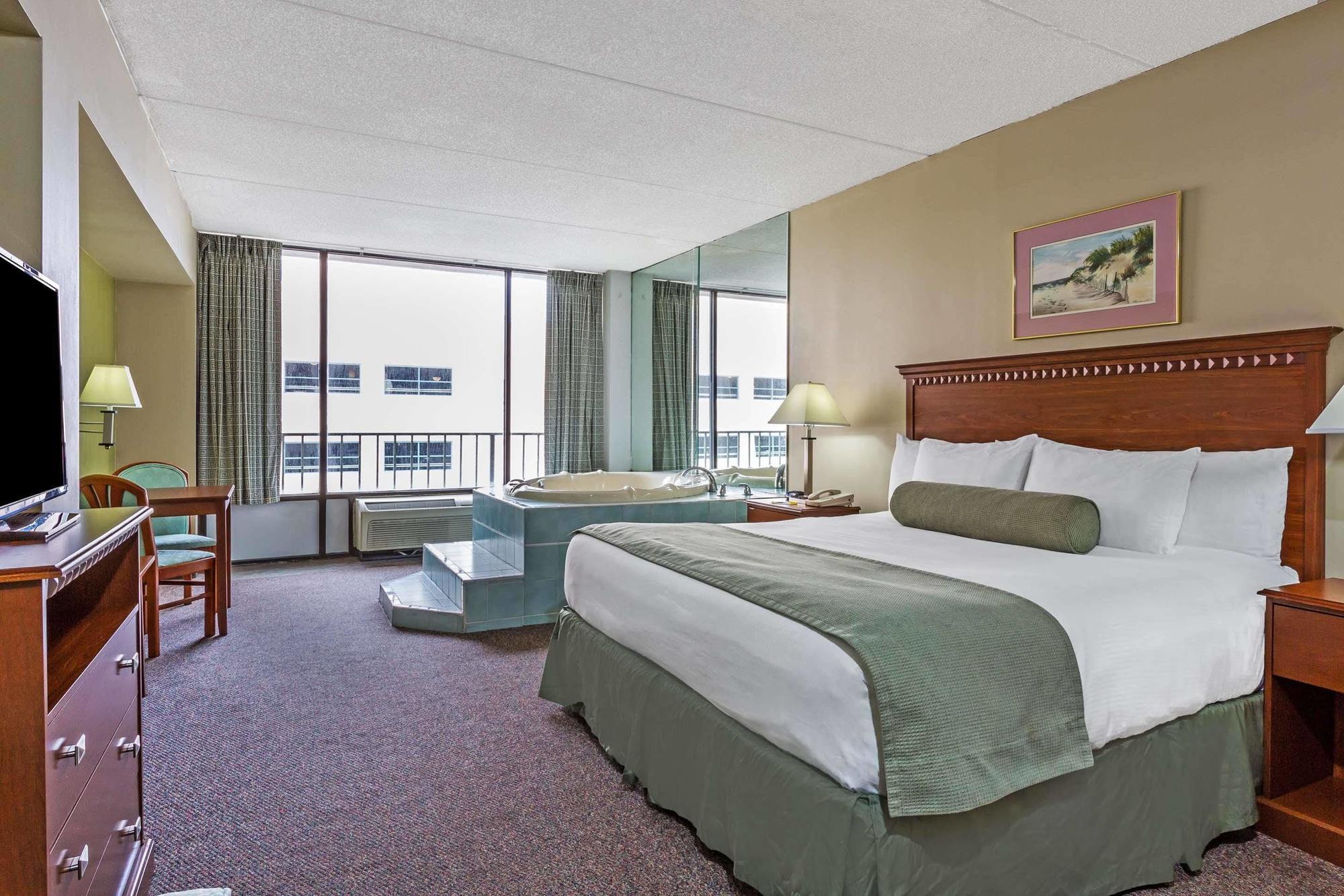 Days Inn By Wyndham Virginia Beach At The Beach Extérieur photo
